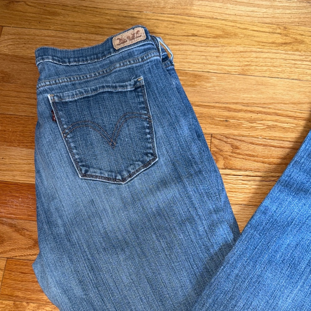 Levi 505 straight Leg Jean size 14